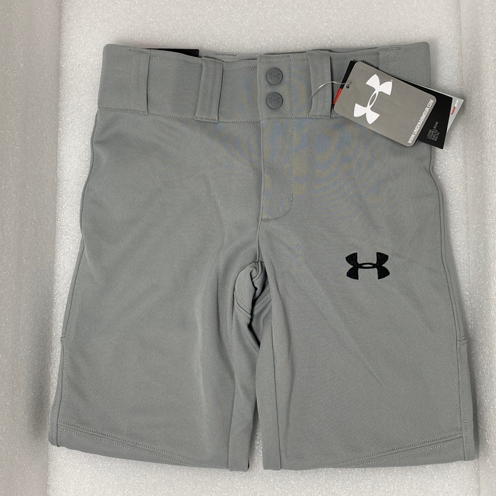 Under Armour relaxed fit youth baseball Lead off pants.  Size YSM/JP